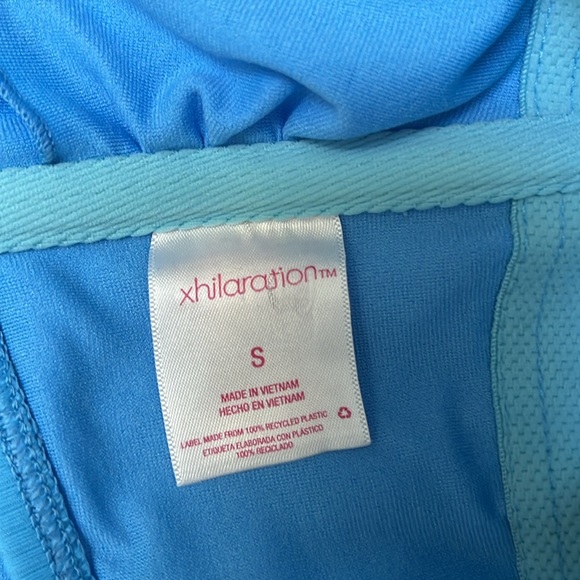 XHILARATION Bikini - Bandeau Top with Removable Pads and Straps. - Picture 5 of 7